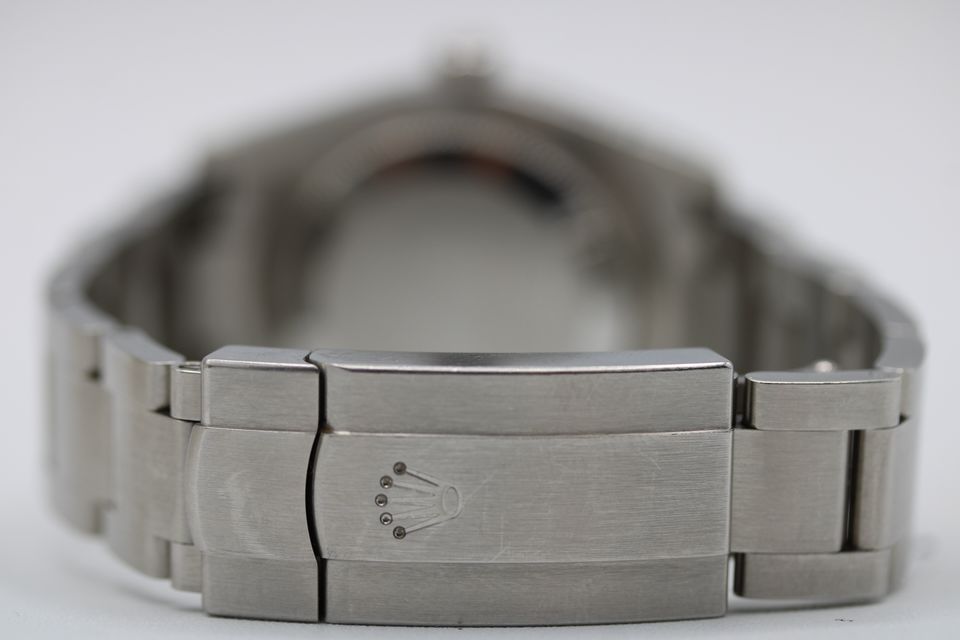 Rolex Oyster Perpetual 124200 Image 3